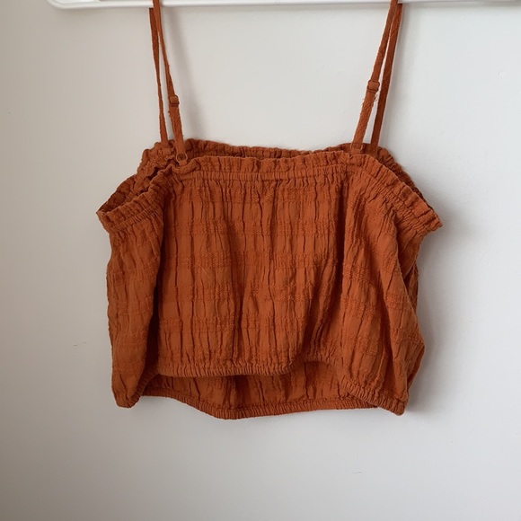 crop top - Picture 2 of 3